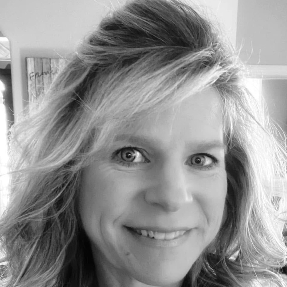 Meet your Posher, Cortney